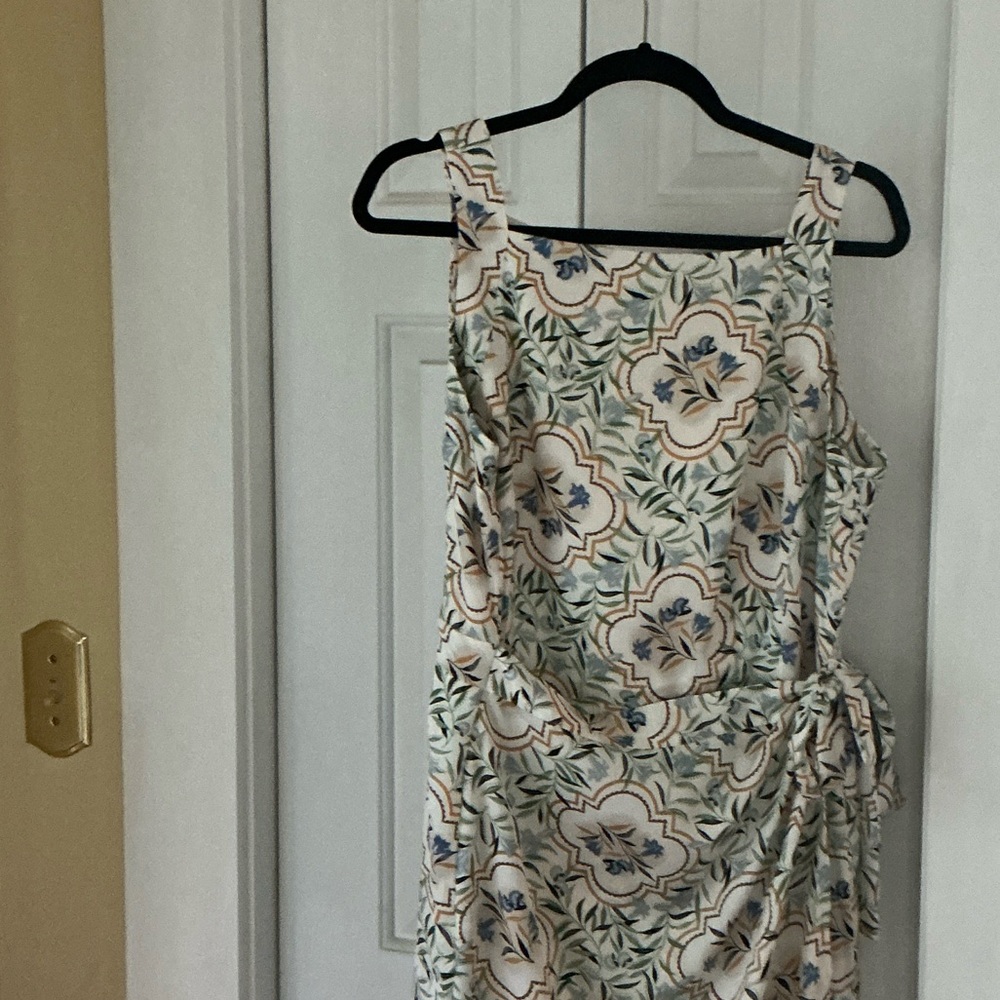Ann Taylor Floral Midi Dress - Green and White